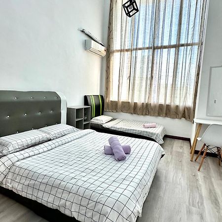 Springfield 3-Storey Cheerful Townhouse #Yoyo Homestay ซันดากัน ภายนอก รูปภาพ